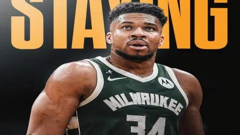 国足深夜对决受赛事影响，塞鸟错失良机引发意外